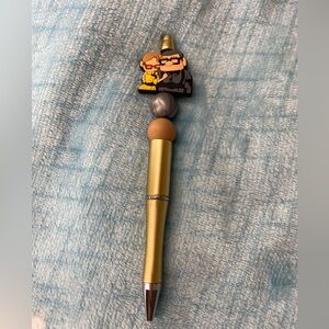 Up Disney top Gold Pen